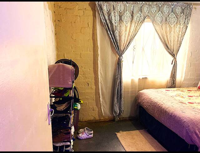 2 BEDROOM HOUSE FOR SALE IN TSHEPONG